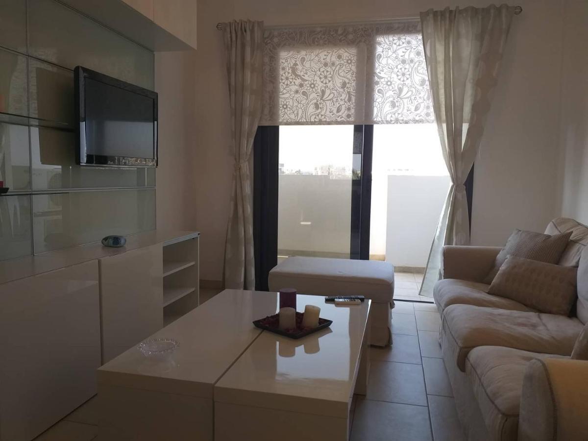 Horizon Luxury Apartment 4 Larnaka Exterior foto