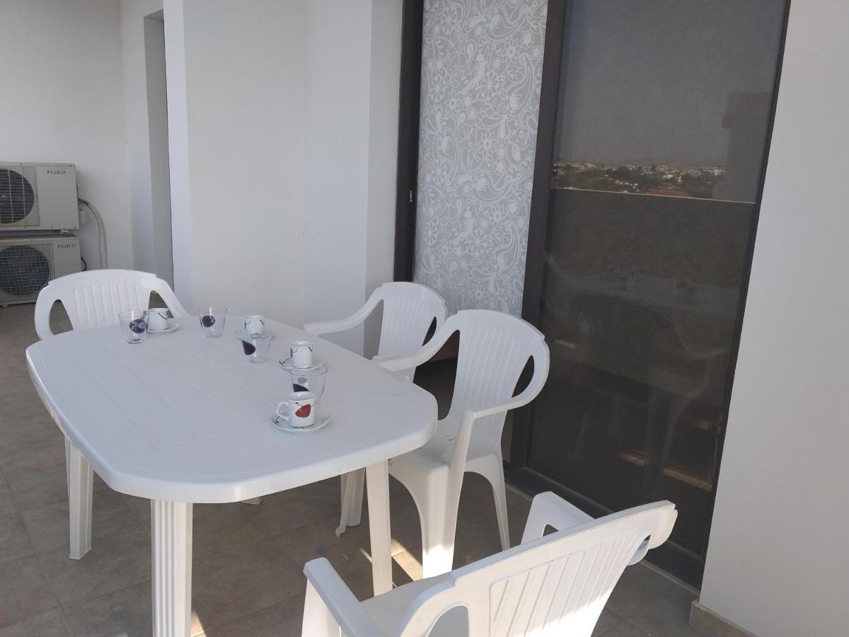 Horizon Luxury Apartment 4 Larnaka Exterior foto
