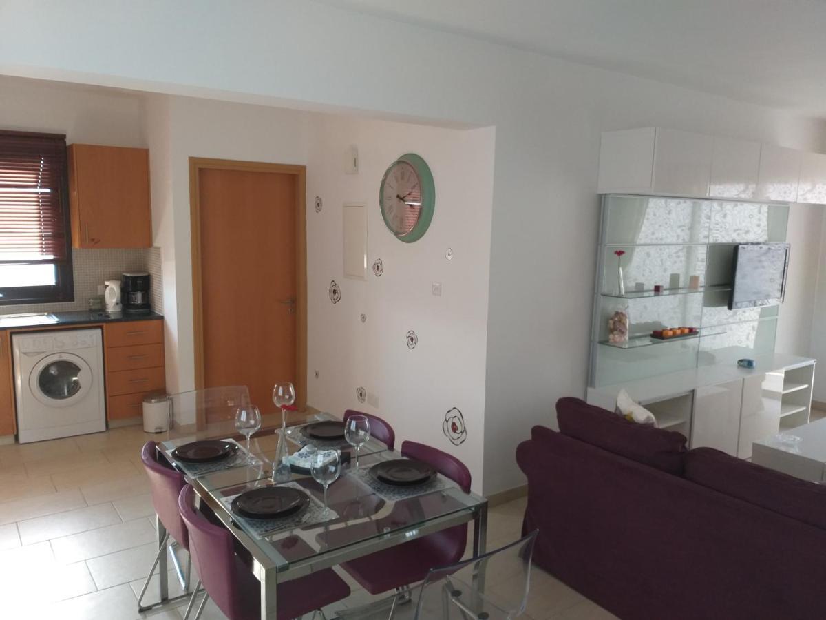 Horizon Luxury Apartment 4 Larnaka Exterior foto